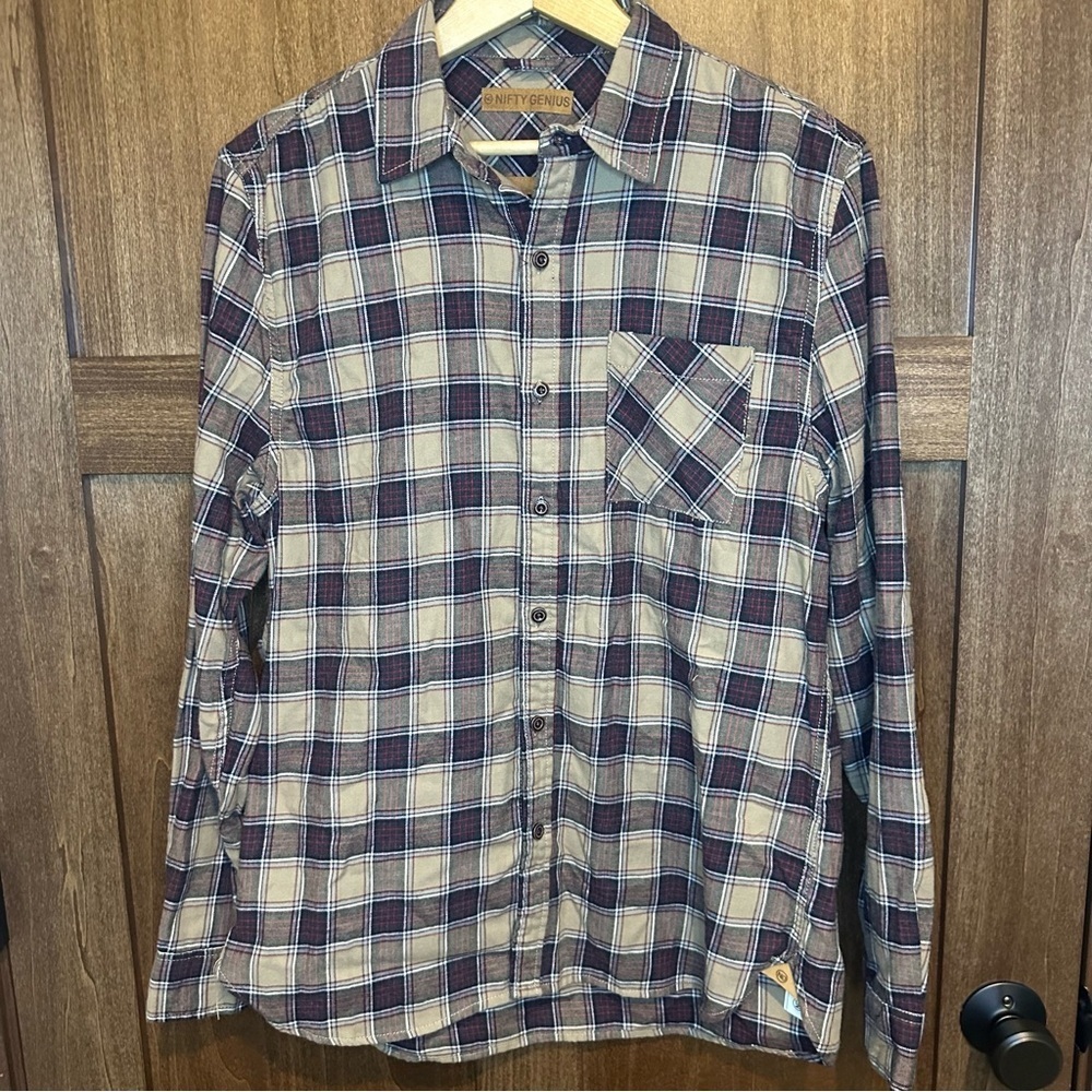Nifty Genius Men's Casual Plaid Shirt